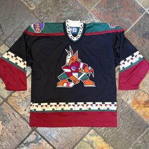 NHL Phoenix Coyotes Hockey Jersey